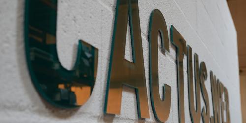 亚克力字母切割