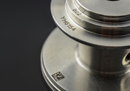 带有多级激光标记数据矩阵码的圆柱形金属部件