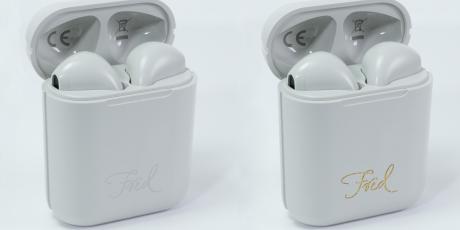 塑料耳机盒：有无镀金蜡对比。